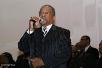 Bishop JC White introduces Youthful Praise