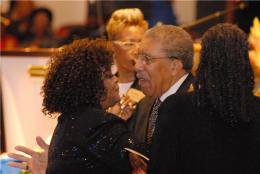 Reverend Clay Evans greets Pastor Shirley Caesar