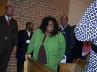 The evening's guest Kim Burrell arrives